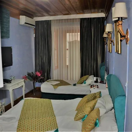 Hotel The Trip Old City 3*