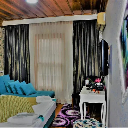 The Trip Old City 3*