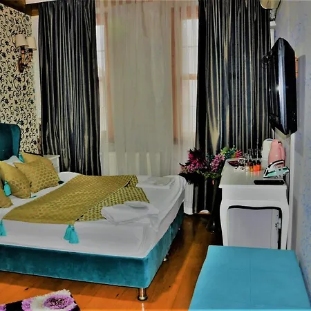 The Trip Old City 3*