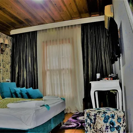 Hotel The Trip Old City 3*