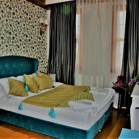 The Trip Old City 3*